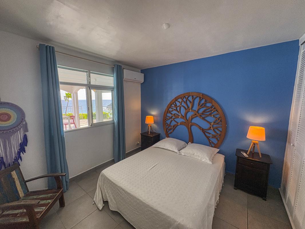 28.Location villa piscine Sainte Anne Guadeloupe_Chambre vue Mer